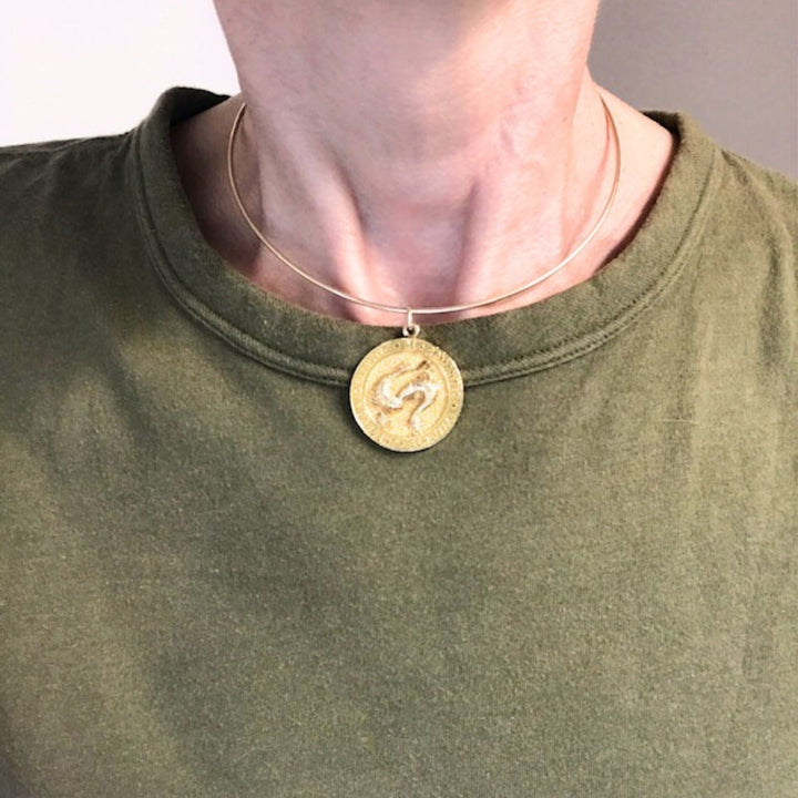 Vintage 14k Gold Pisces Charm Pendant Wire Necklace circa 1950s