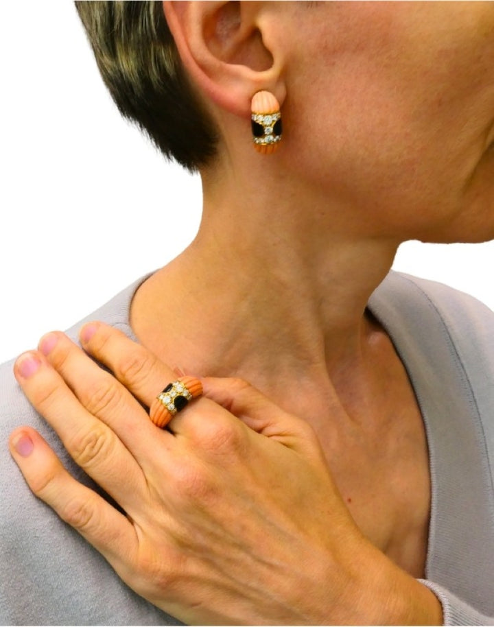 Vintage Cartier Set Coral Onyx Diamond 18k Gold Ring and Earrings Estate Jewelry