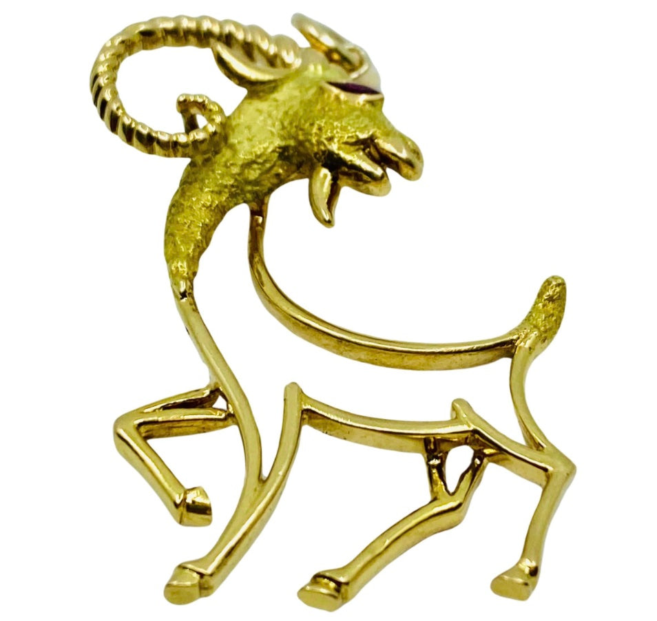18k Gold Capricorn Pendant Astrology Jewelry