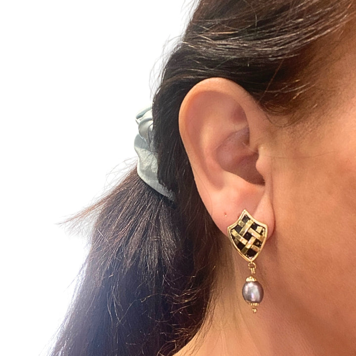 18K Gold Tahitian Pearl Drop Earrings