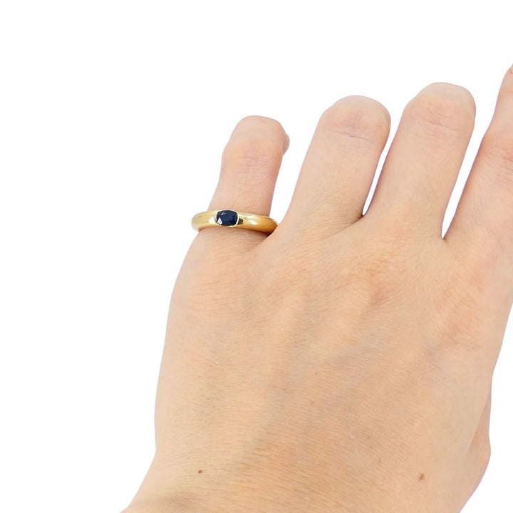 1997 Cartier 18k Gold Blue Sapphire Ellipse Band Ring