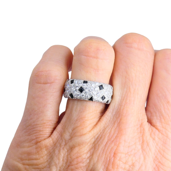 Cartier Panthere Pelage 18k White Gold Diamond Black Onyx Band Ring Estate Jewelry