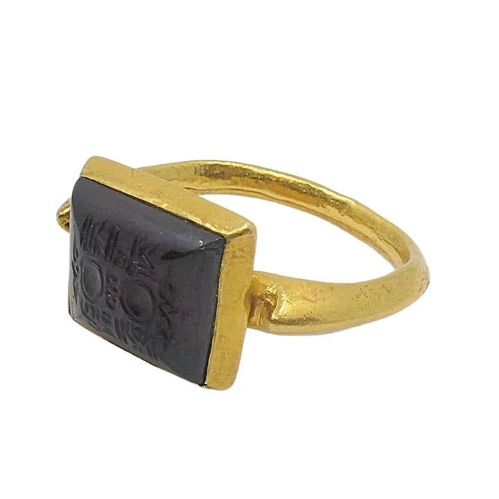 Vintage Intaglio Ring 22k Gold Signet Ring Glass