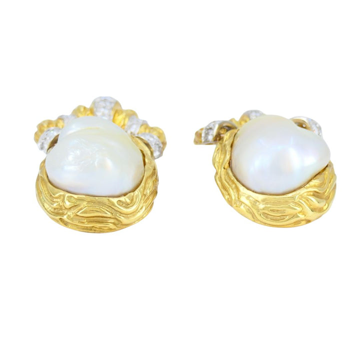 Vintage Wander 18k Gold Diamond Pearl Clip Earrings