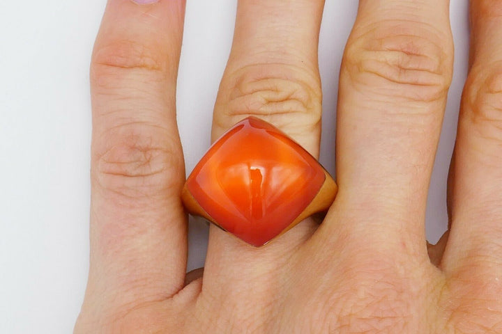 Vhernier Pan Di Zucchero Carnelian Rock Crystal Ring
