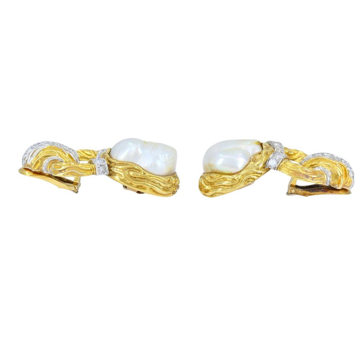 Vintage Wander 18k Gold Diamond Pearl Clip Earrings
