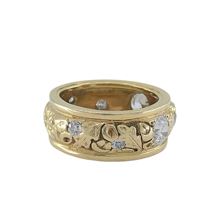 Vintage Diamond Band 14k Gold Leaf Motif Ring