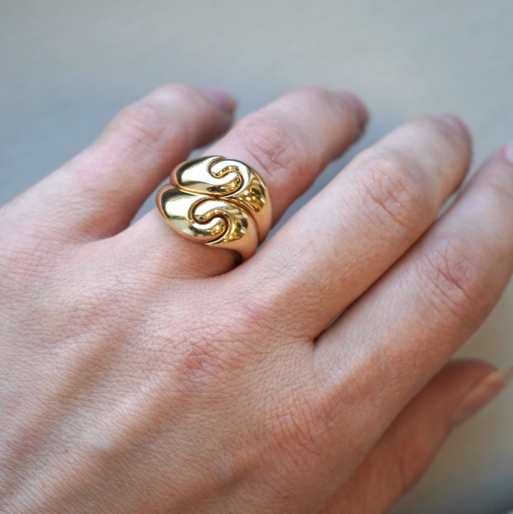 Vintage Marina B Onda 18k Gold Ring