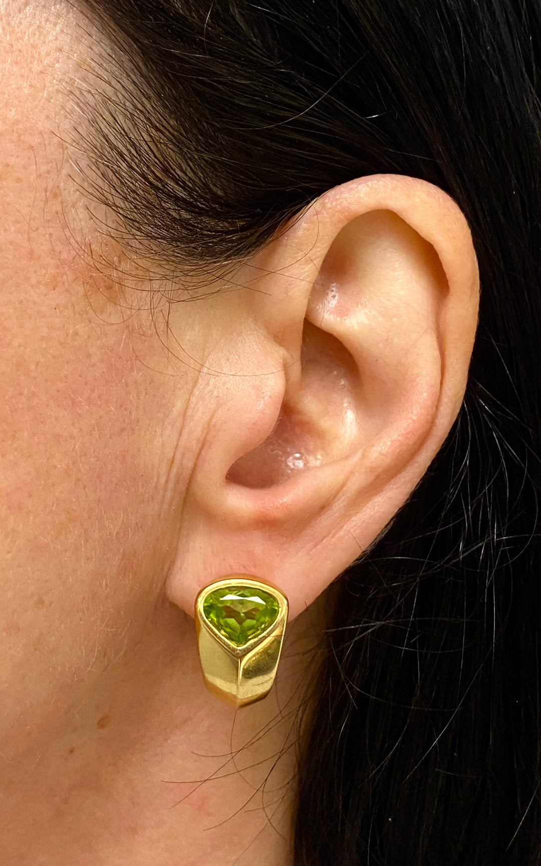 Marina B Vintage Earrings 18k Gold Green Peridot