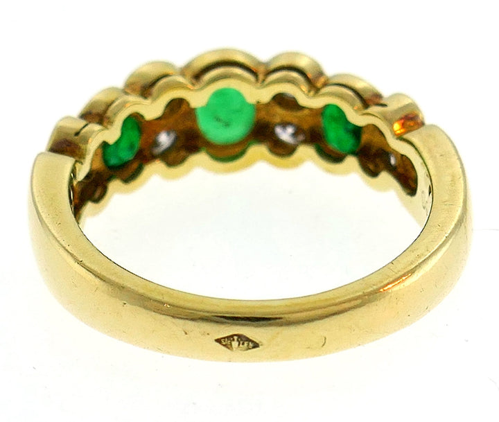 Van Cleef & Arpels Emerald Diamond Gold Ring 1970s