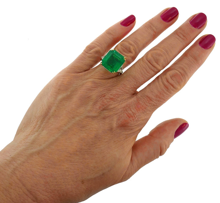 Vintage Harry Winston Emerald Diamond Platinum Ring 14.04 Carat Colombian AGL