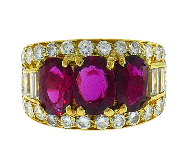 Vintage Bulgari Ruby Diamond 18k Yellow Gold Ring