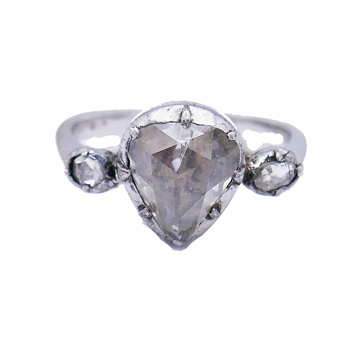 18k White Gold Diamond Engagement Ring