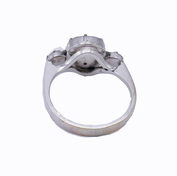 18k White Gold Diamond Engagement Ring