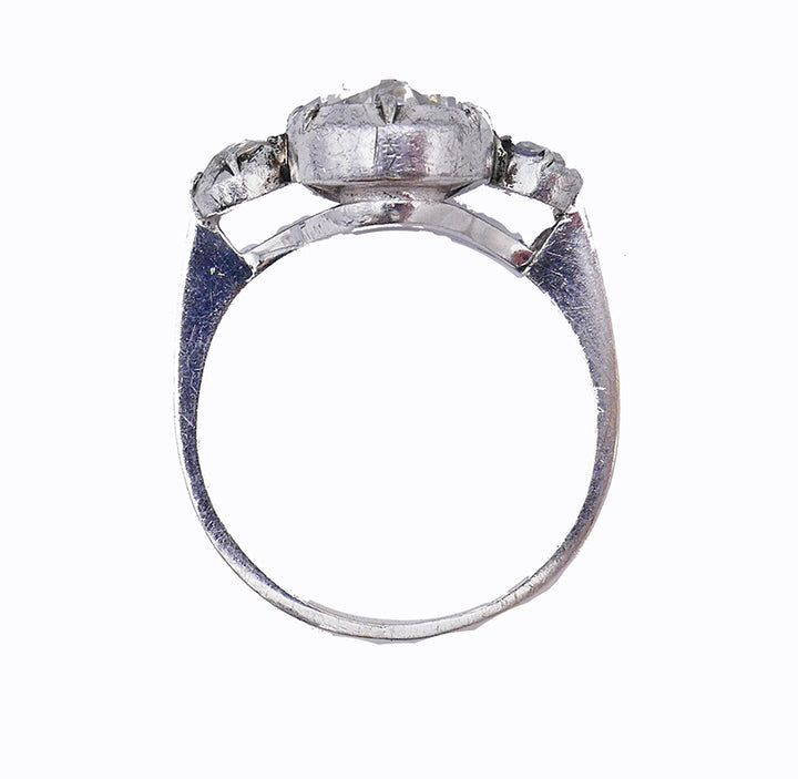 18k White Gold Diamond Engagement Ring