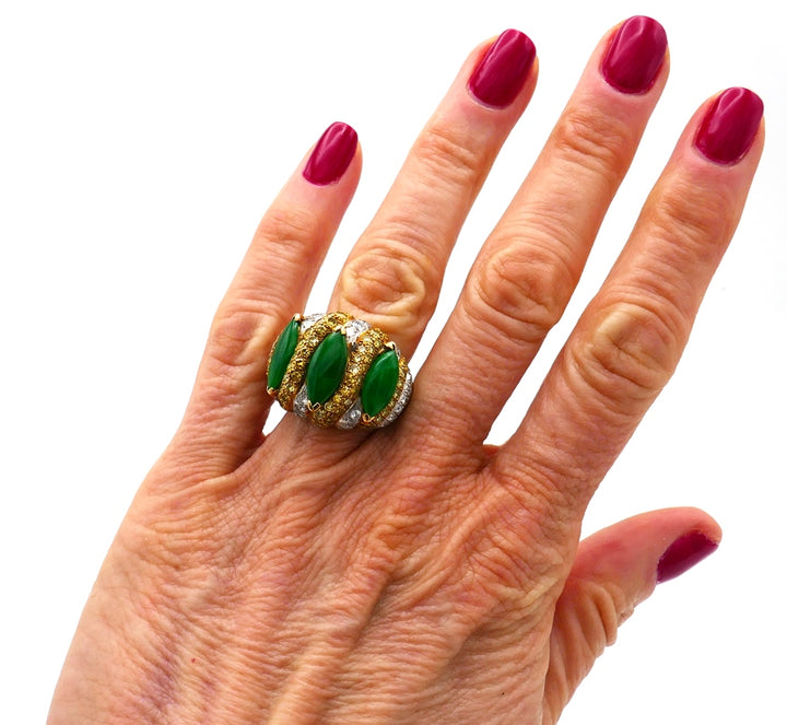Vintage VERDURA 18k Gold Jade Diamond Ring