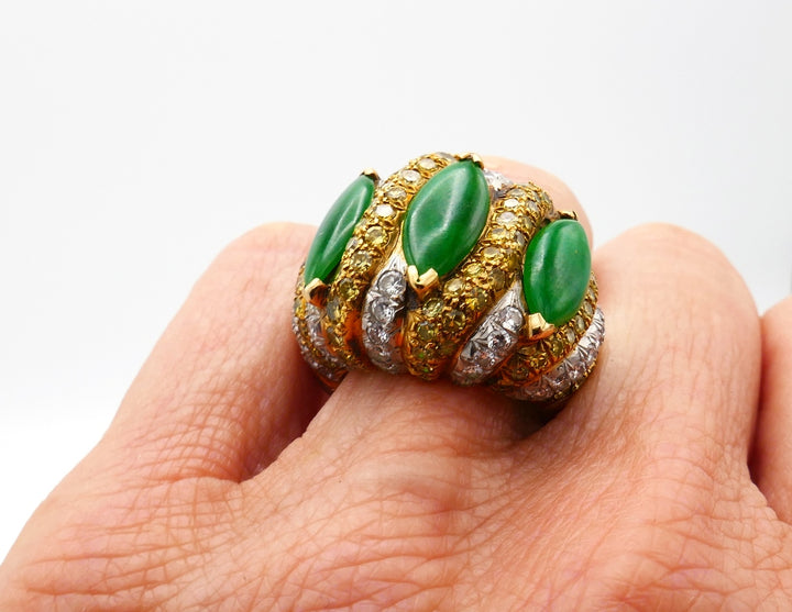 Vintage VERDURA 18k Gold Jade Diamond Ring