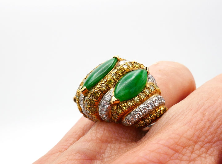 Vintage VERDURA 18k Gold Jade Diamond Ring