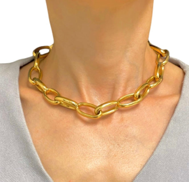 Vhernier Ottovolante Gold Necklace Long Oval Link