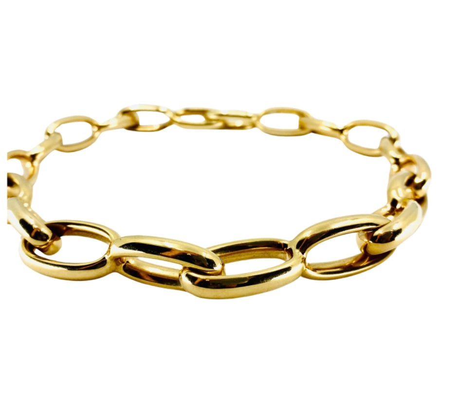 Vhernier Ottovolante Gold Necklace Long Oval Link