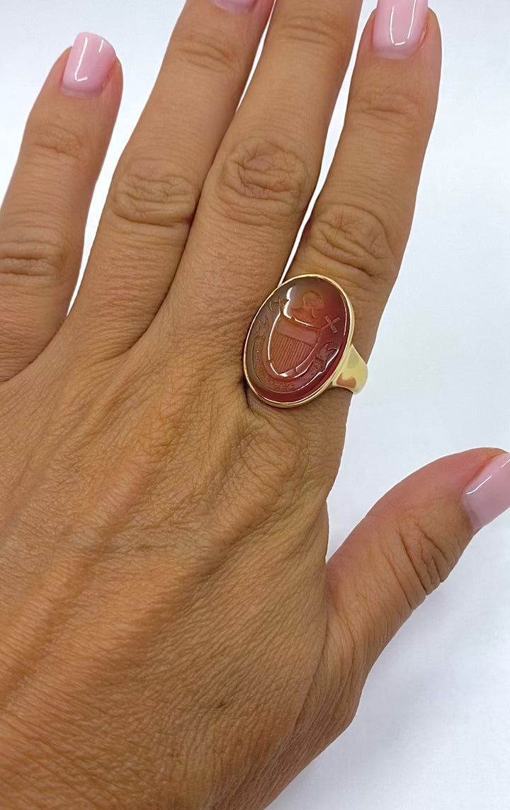 Antique Carnelian Intaglio 18k Gold Signet Ring