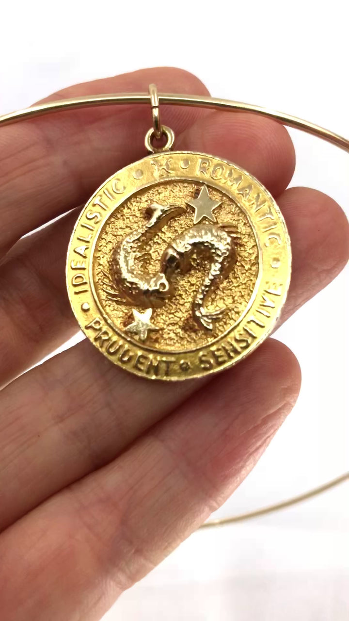 Vintage 14k Gold Pisces Charm Pendant Wire Necklace circa 1950s