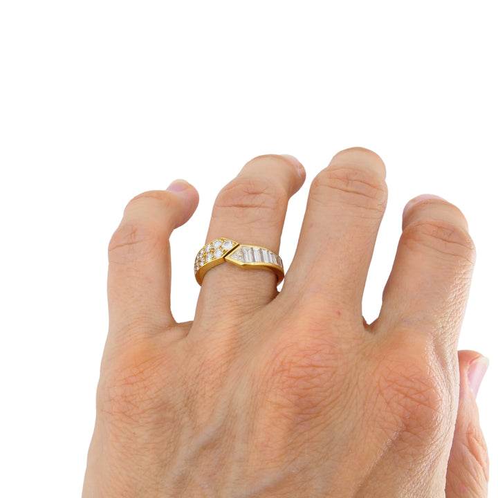 Van Cleef & Arpels 18K Gold Diamond Bypass Ring