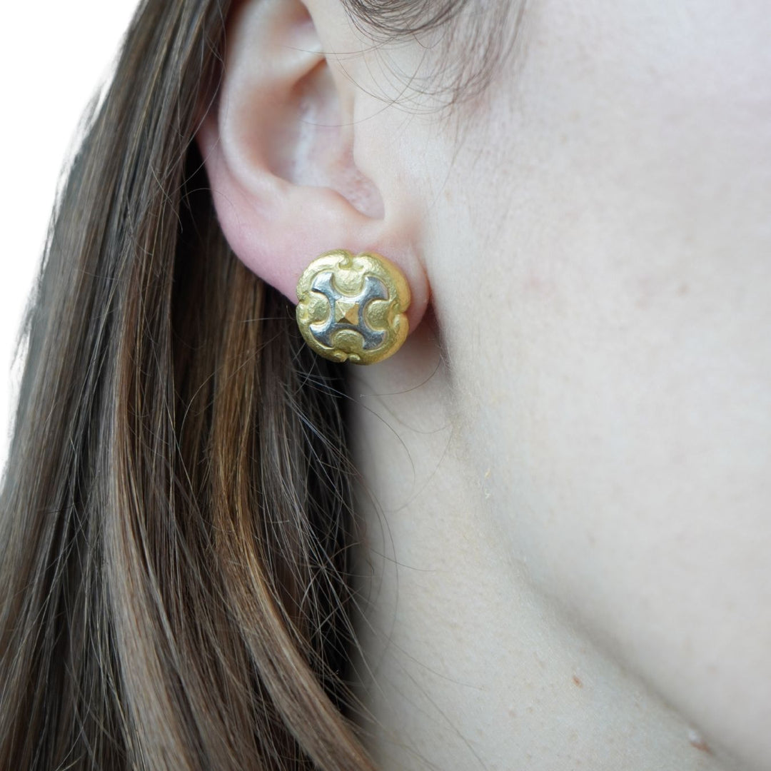 Vintage Trent 18k Gold Platinum Clip-on Earrings