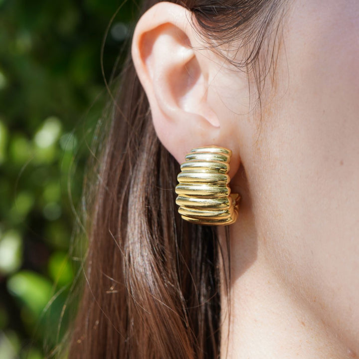 Vintage Tiffany & Co. 18k Yellow Gold Ribbed Huggie Earrings