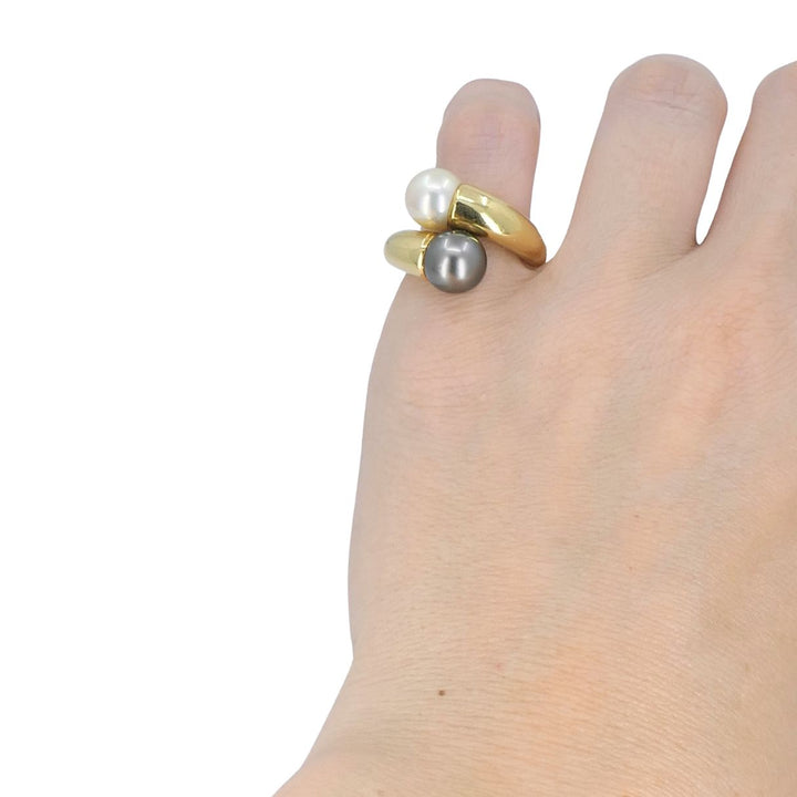 Vintage Cartier Toi et Moi 18k Gold Pearl Bypass Ring