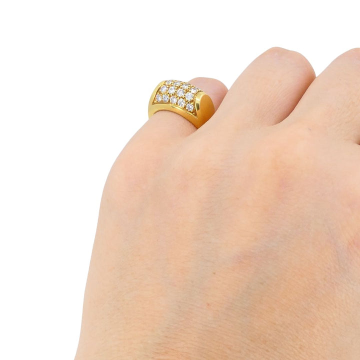 Vintage Bvlgari 18k Gold Diamond Tronchetto Ring