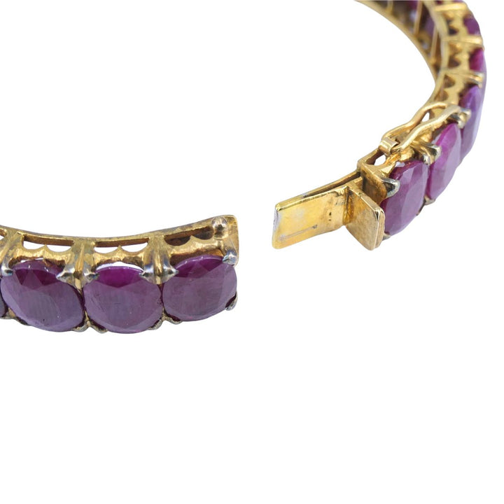 Vintage 18k Gold Ruby Hinged Bangle Bracelet Mid 20th century