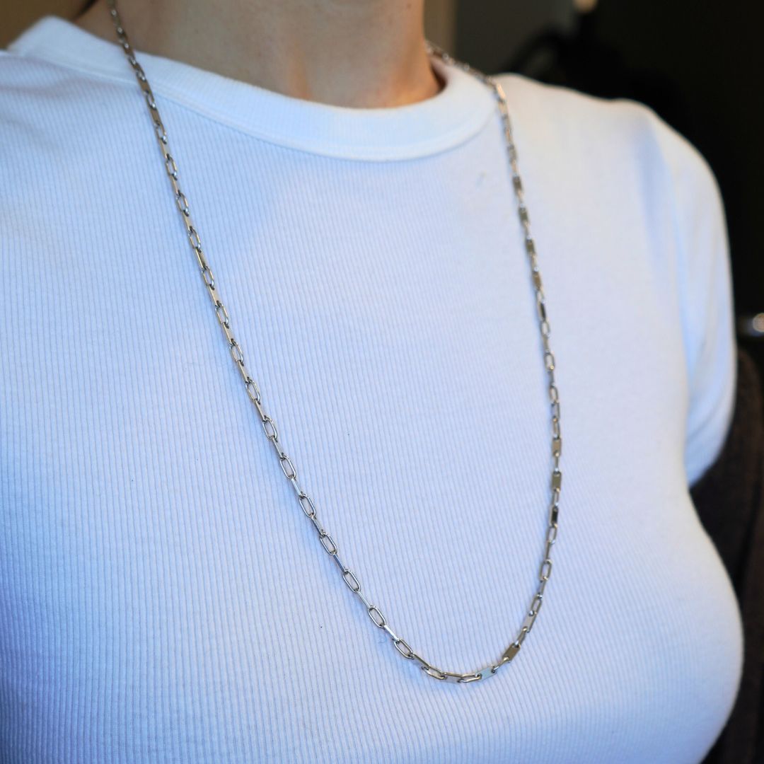 KRIA 18k White Gold Biker Chain Necklace