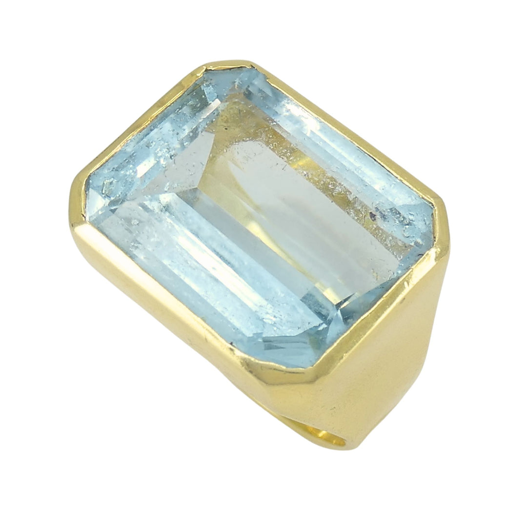 Vintage Aquamarine 18k Yellow Gold Cocktail Ring