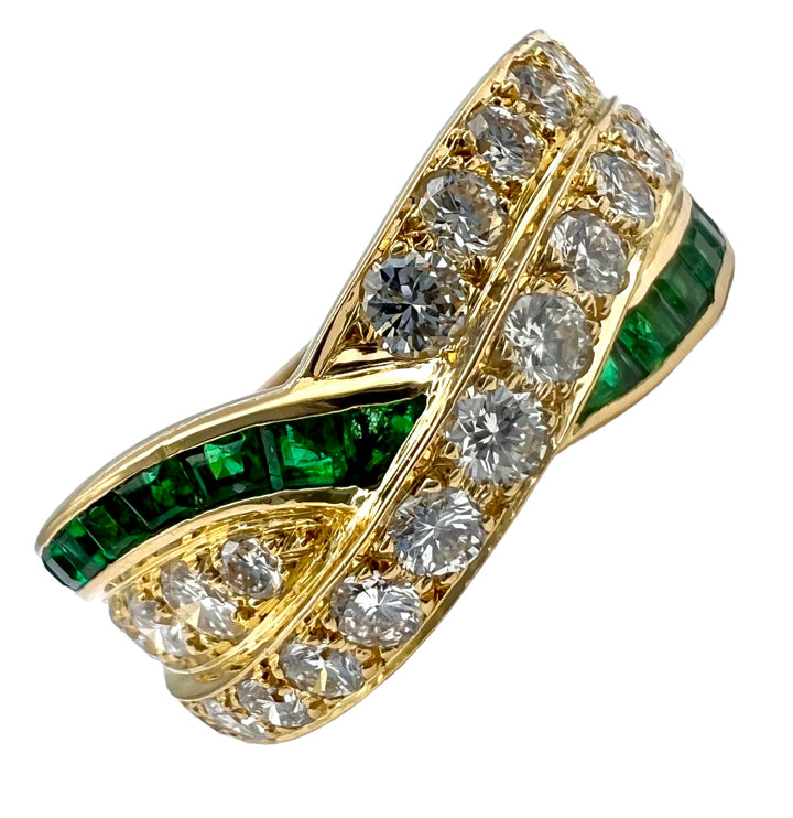 Van Cleef & Arpels Gemstone Gold Band