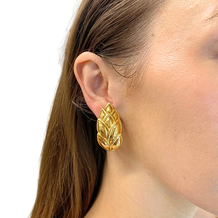 René Boivin 18k Gold Sculpted Foliate Hoop Earrings, 1970s
