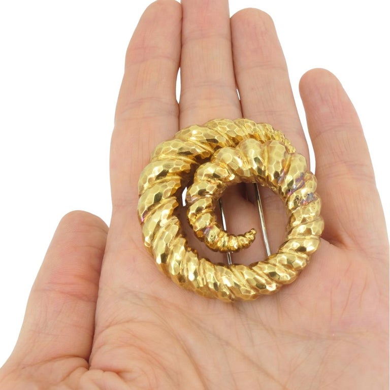 David Webb Brooch 18k Gold Spiral Design Hammered Gold