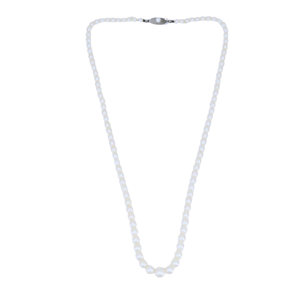 Vintage Mikimoto Akoya Pearl Graduated Necklace with Silver Clasp