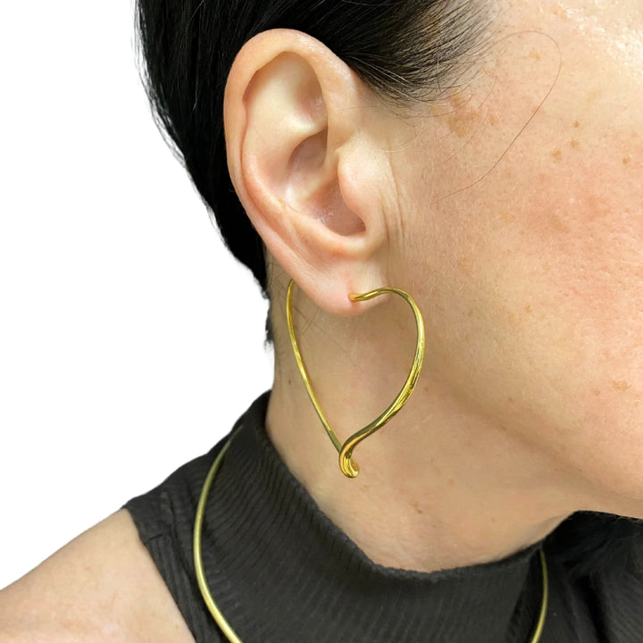 Elsa Peretti for Tiffany & Co. 18k Gold Open Heart Hoop Earrings