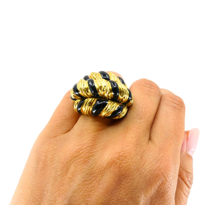 David Webb 18k Gold Black Enamel Dome Ring