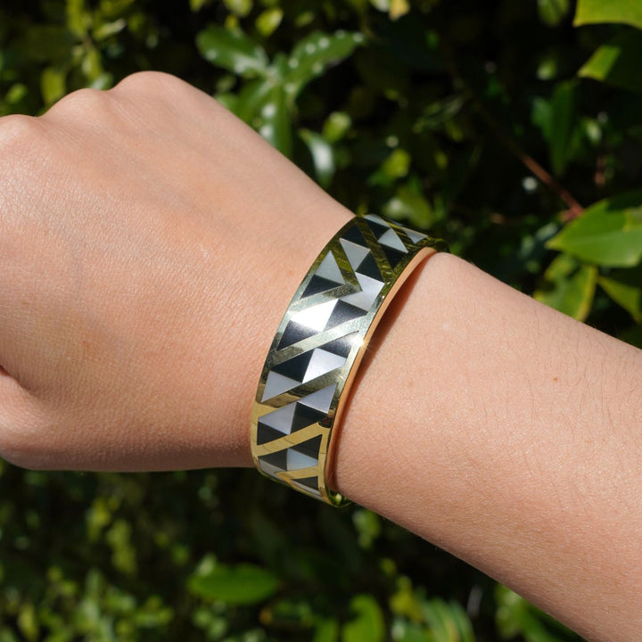 Angela Cummings Tiffany & Co. 1986 18k Gold Onyx Mother of Pearl Inlay Bracelet