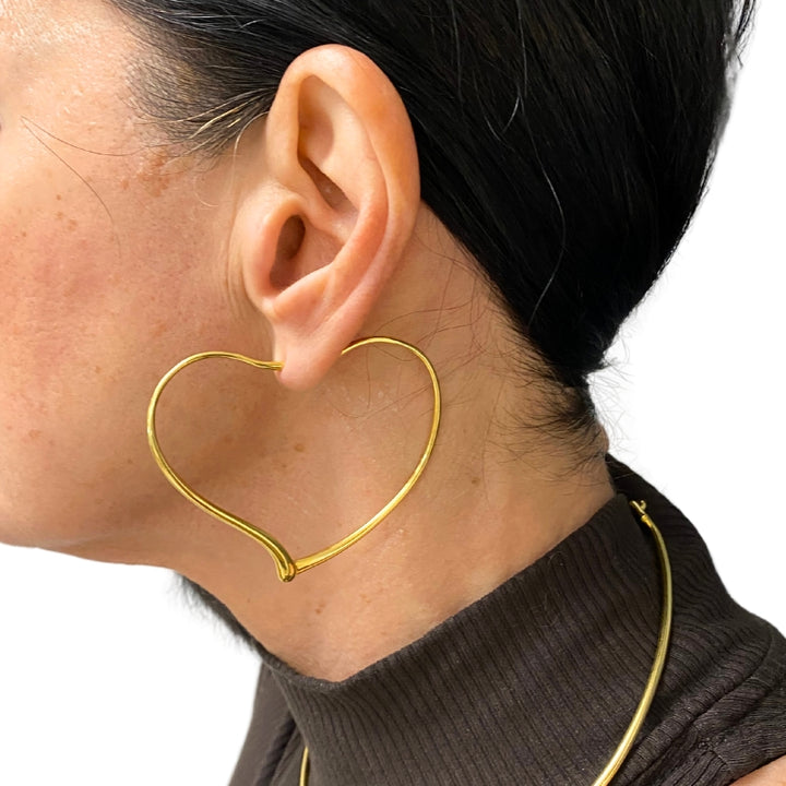 Elsa Peretti for Tiffany & Co. 18k Gold Open Heart Hoop Earrings