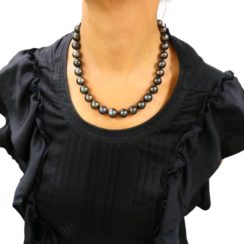Tahitian Pearl Strand Necklace 14k Gold Clasp