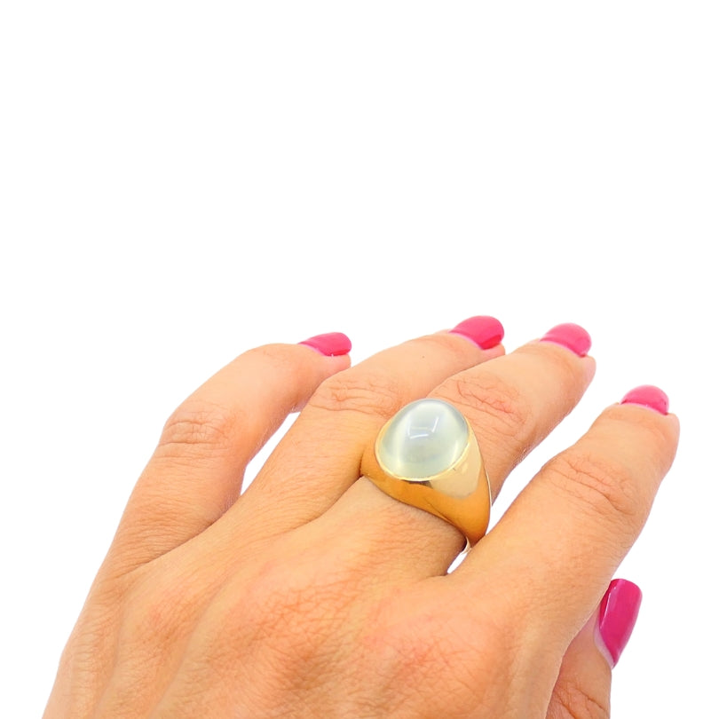 Vintage 14k Gold Moonstone Cabochon Ring