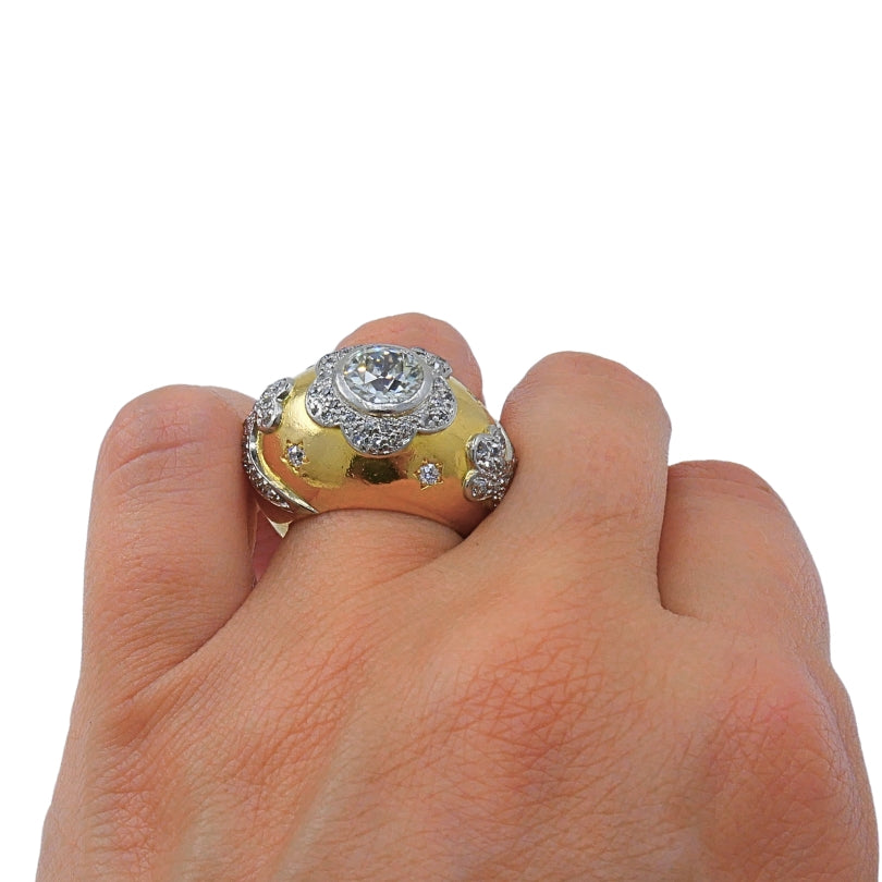 Vintage 18k Gold Diamond Floral Dome Ring