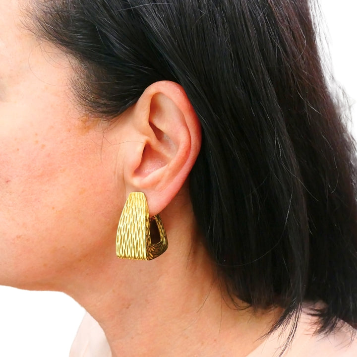 Wander France  Modern 18k Gold Geometric Clip-On Earrings