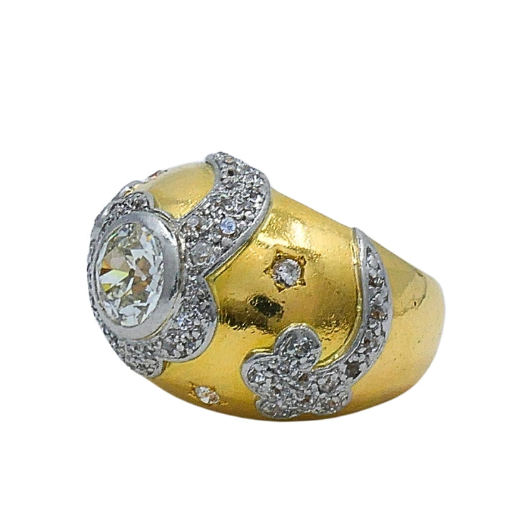 Vintage 18k Gold Diamond Floral Dome Ring
