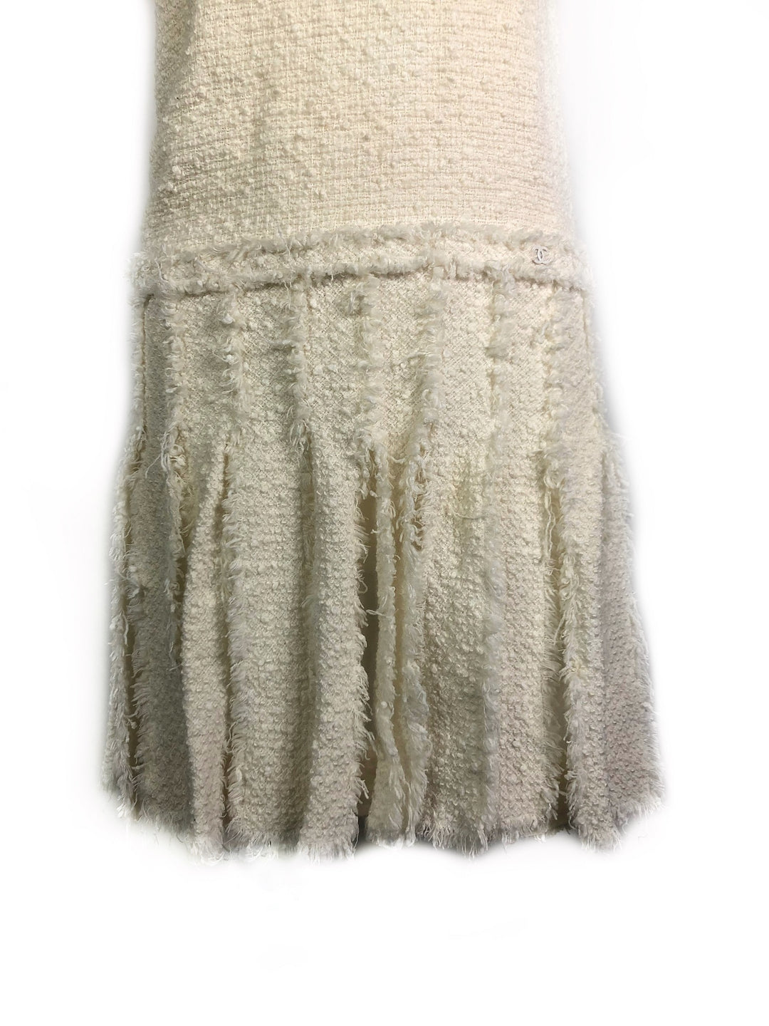 CHANEL White Tweed Fringe Sleeveless Dress Size 36 CHANEL White Tweed Fringe Sleeveless Dress Size 36