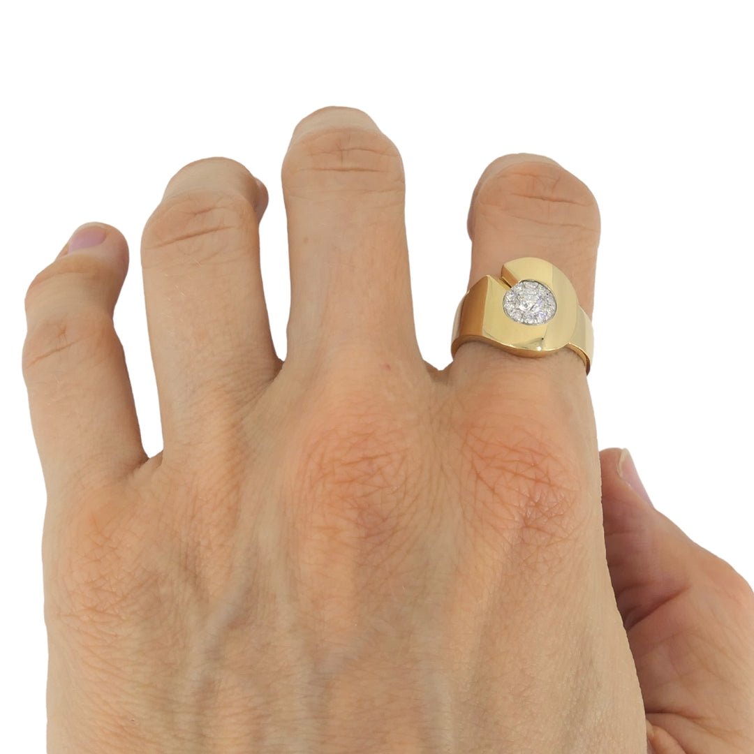 Dinh Van Menottes Ring 18k Gold Diamond