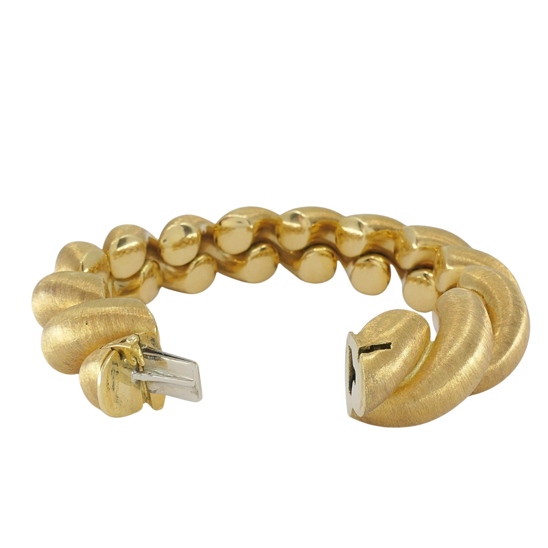 Vintage Italian 18k Gold Textured San Marco Style Link Bracelet